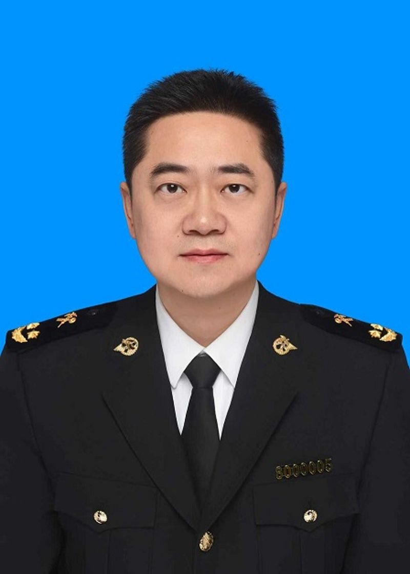 周竣