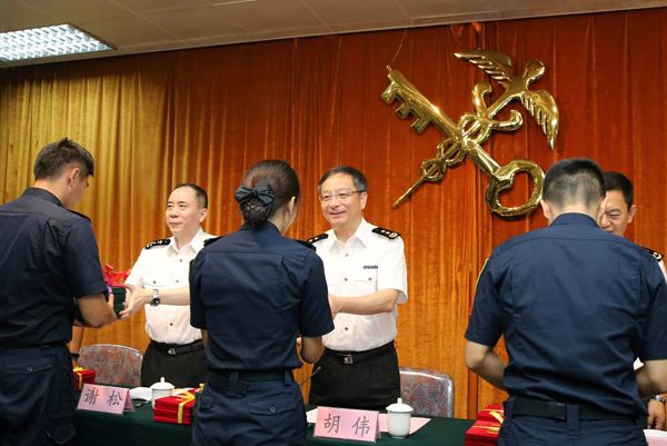 胡伟出席2017年海关新录用公务员集中培训结
